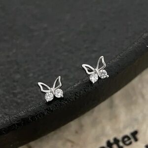 NWT Sterling Silver Butterfly Earrings Daughter Gift Birthday Mom Aunt Cousin Pr